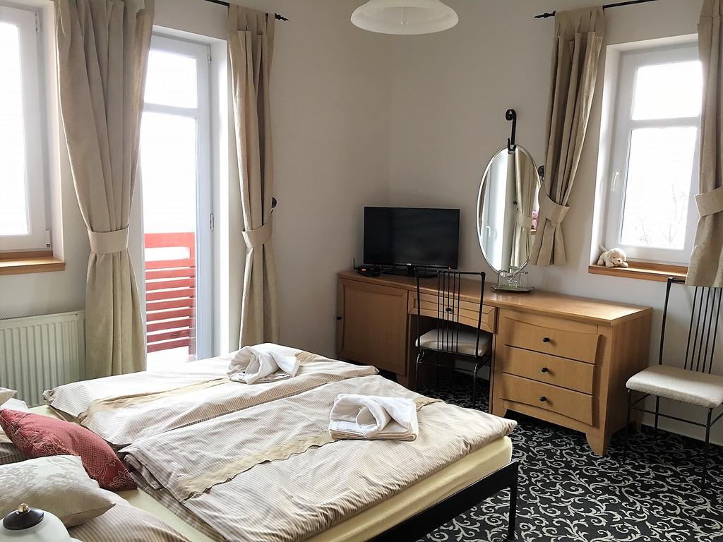 Penzion Villa Mon Ami Vysoké Tatry エクステリア 写真